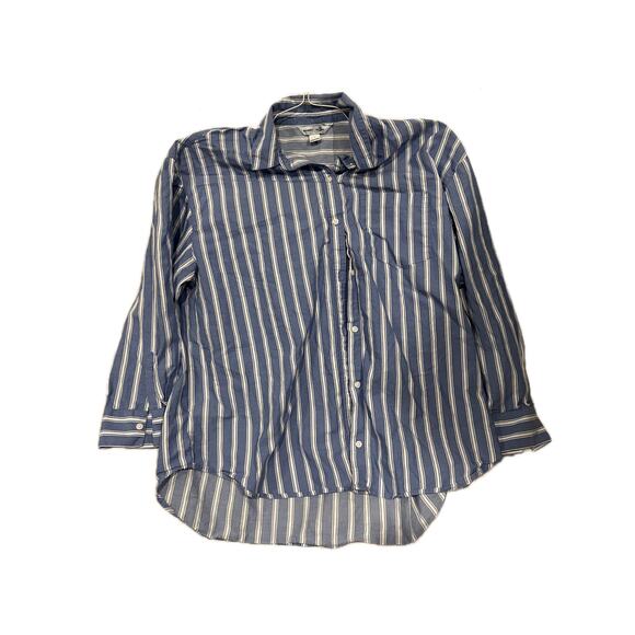 Old Navy Boyfriend Button Down Shirt Womans M - Picture 1 of 3
